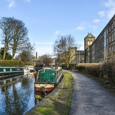 Semesterbostad Castle Retreat *