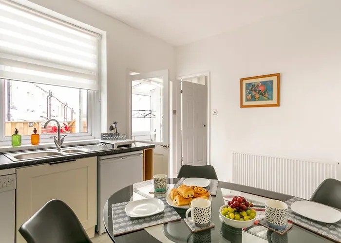 Semesterbostad Castle Retreat *